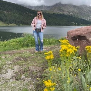 Meet your Posher, Megan